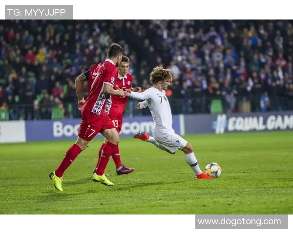 摩尔多瓦与土耳其激战欧预赛昨日精彩瞬间回顾与分析 摩尔多瓦与土耳其激战欧预赛昨日精彩瞬间回顾与分析